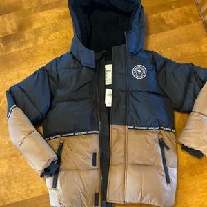 Abercrombie and Fitch kids essential puffer